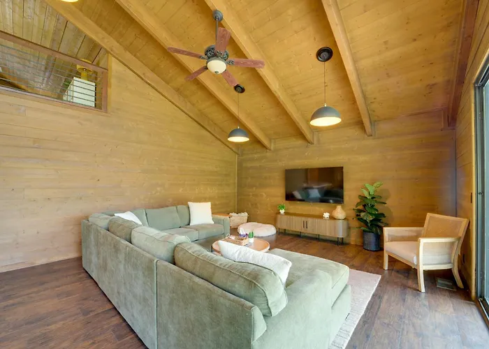 Sunset Views + Scenic Trails: Spacious Escape Dom wakacyjny *