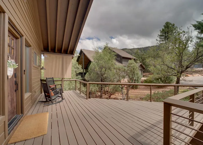 Sunset Views + Scenic Trails: Spacious Escape Dom wakacyjny *